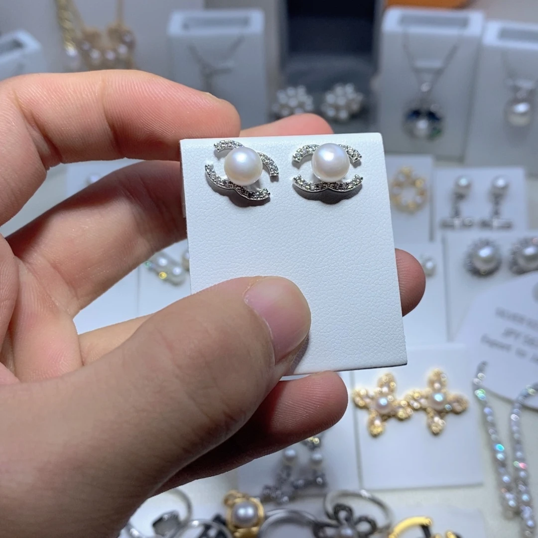 淡水珍珠银S925镶嵌耳饰