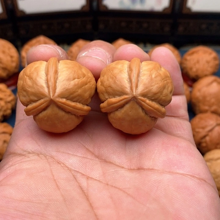 文玩核桃把件赵*帅