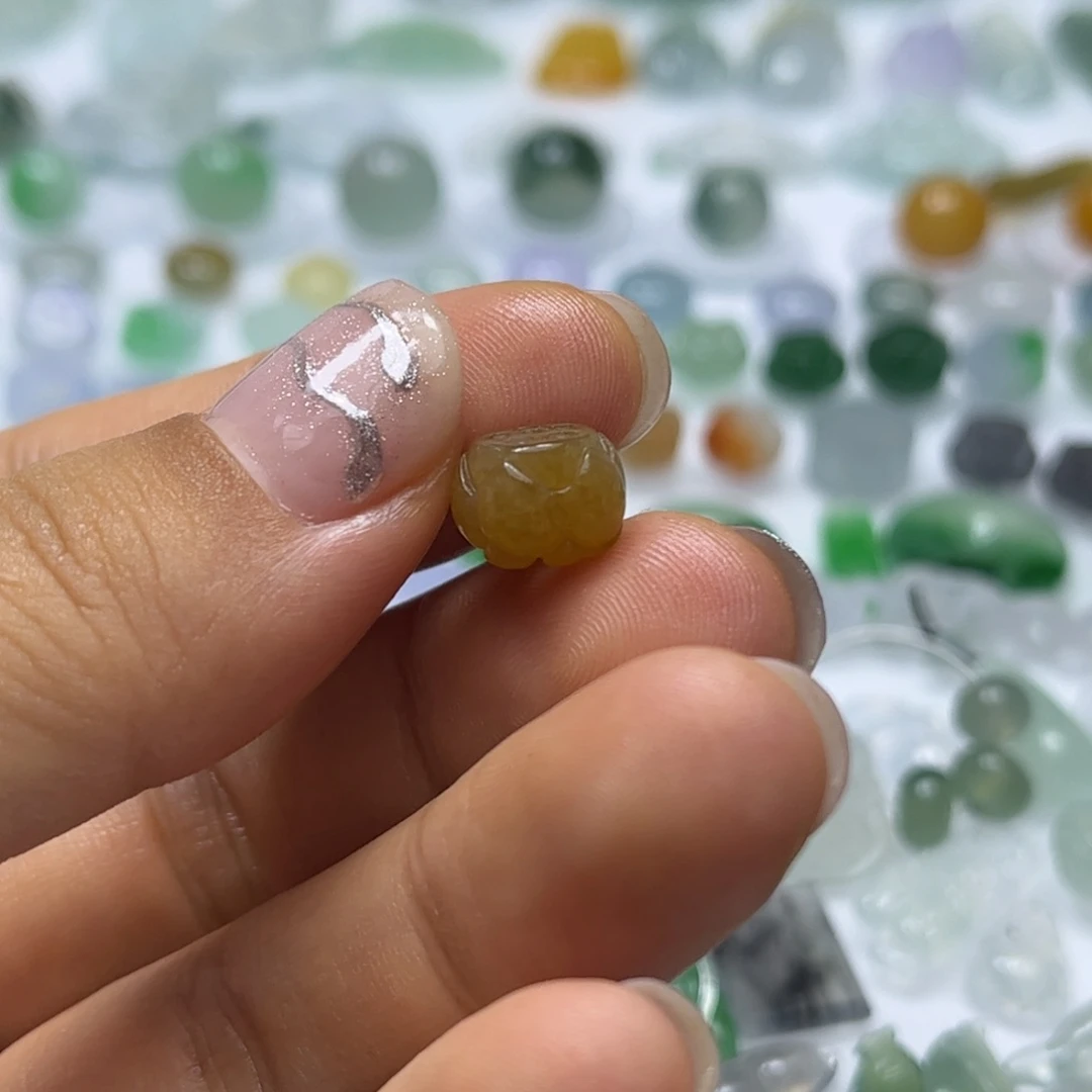 定制翡翠未镶嵌莲花珠