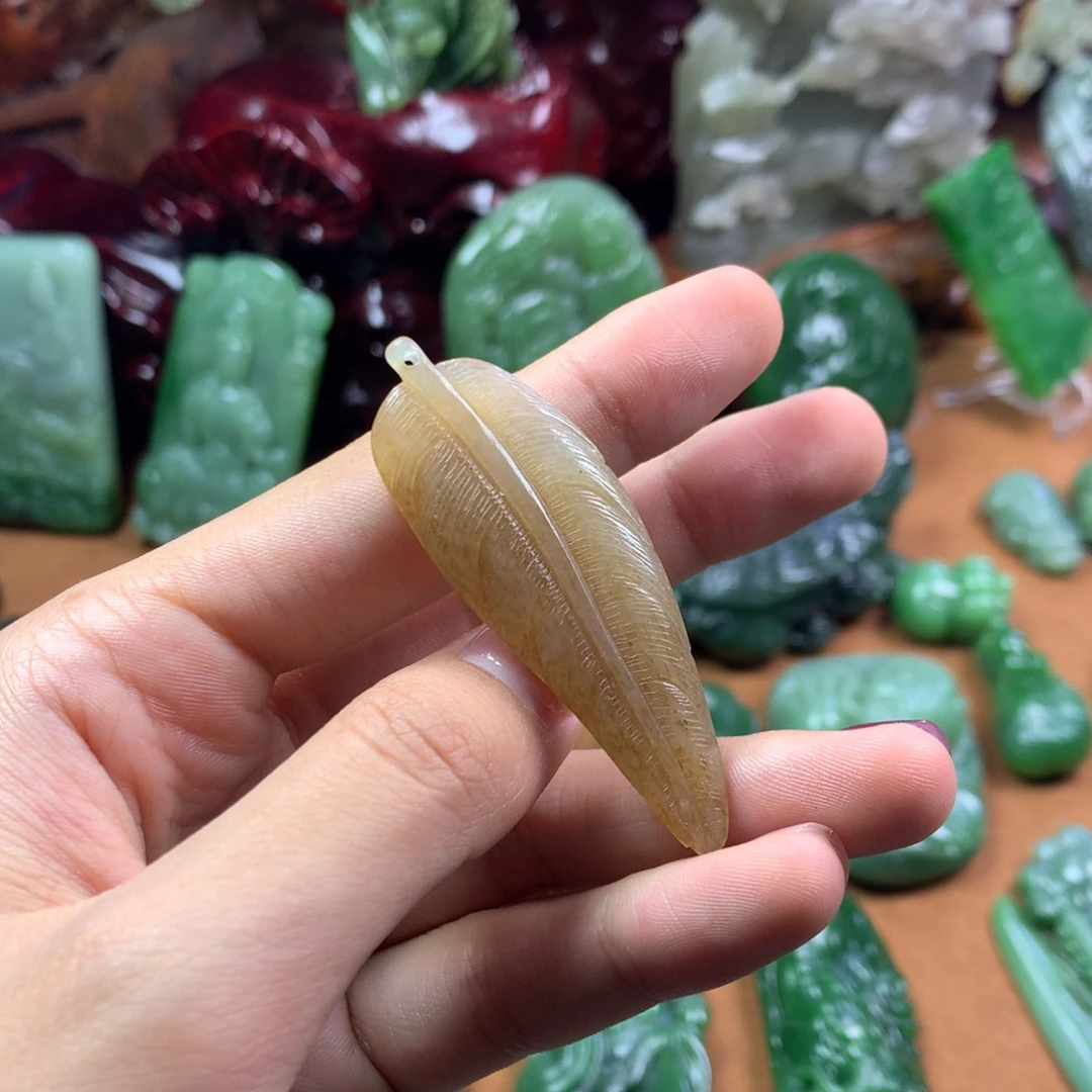 和田玉（糖玉）未镶嵌挂件