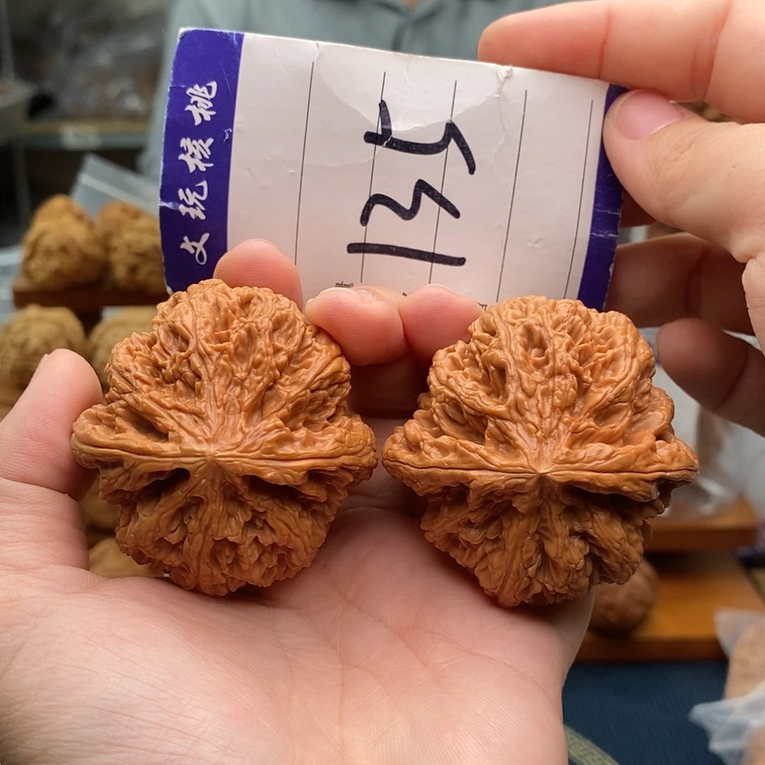 文玩核桃把件50粗筋