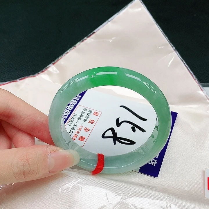 未镶嵌手镯翡翠翡翠手镯
