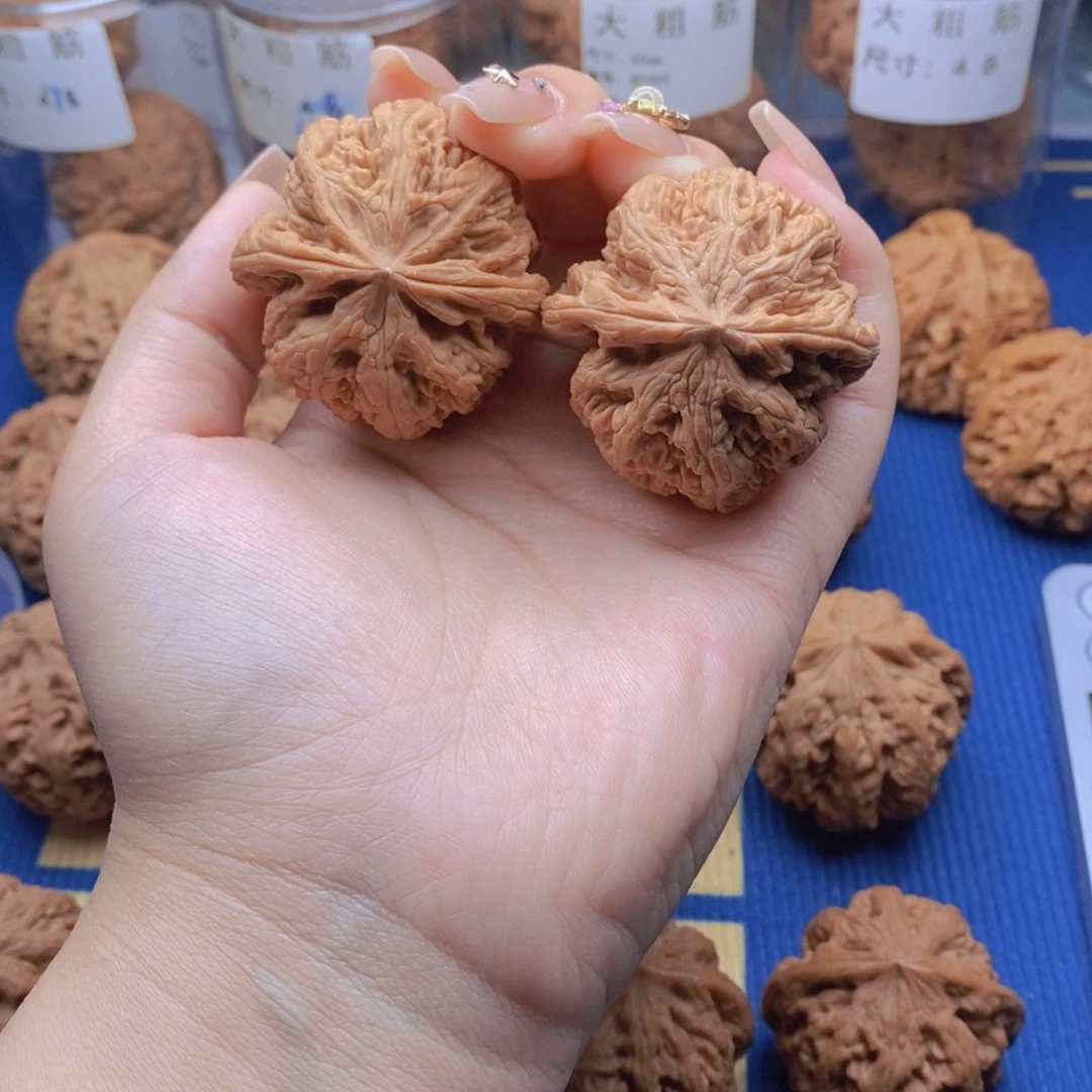 @***乐吊坠文玩核桃粗筋精品对42