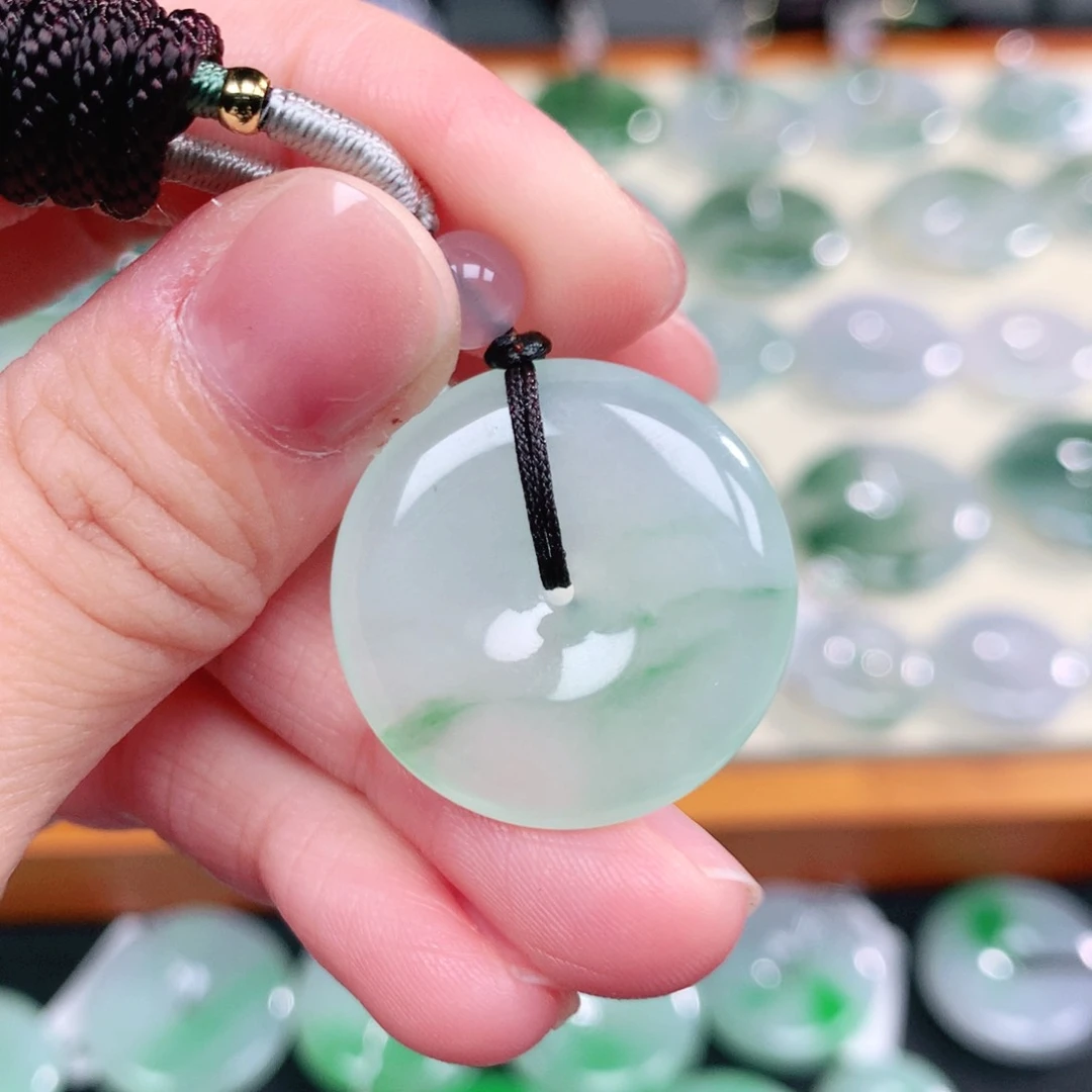 翡翠未镶嵌颈饰天然缅甸翡翠