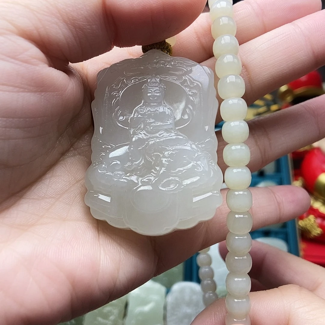 和田玉颈饰未镶嵌圣