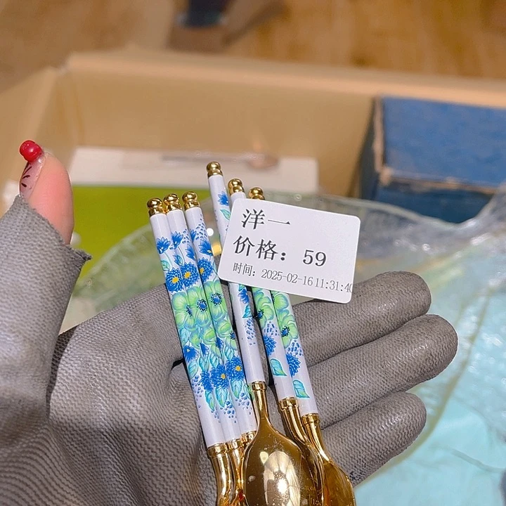 瓷片洋*大美玲好物推荐分享