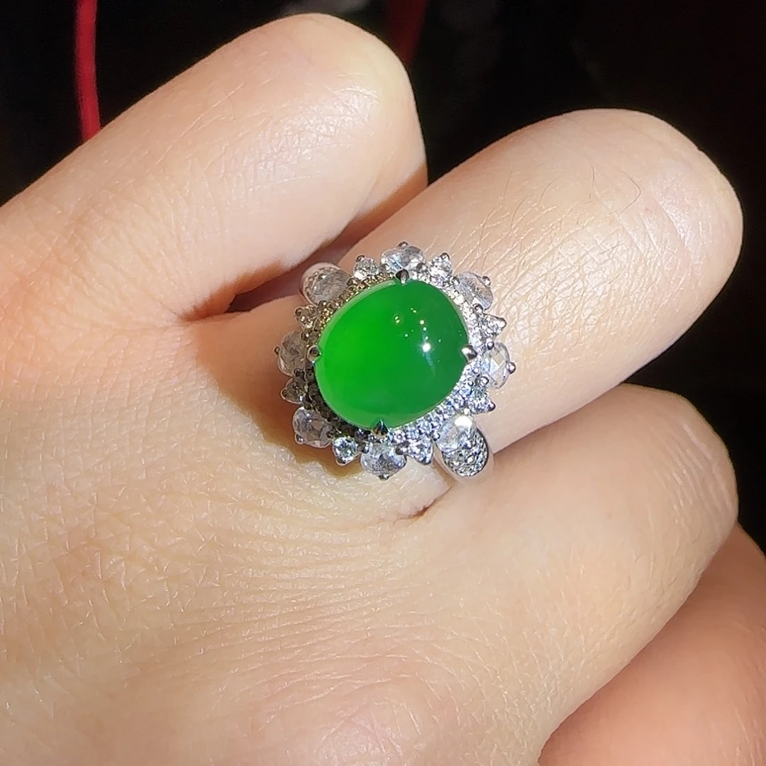 翡翠18K金镶嵌戒指