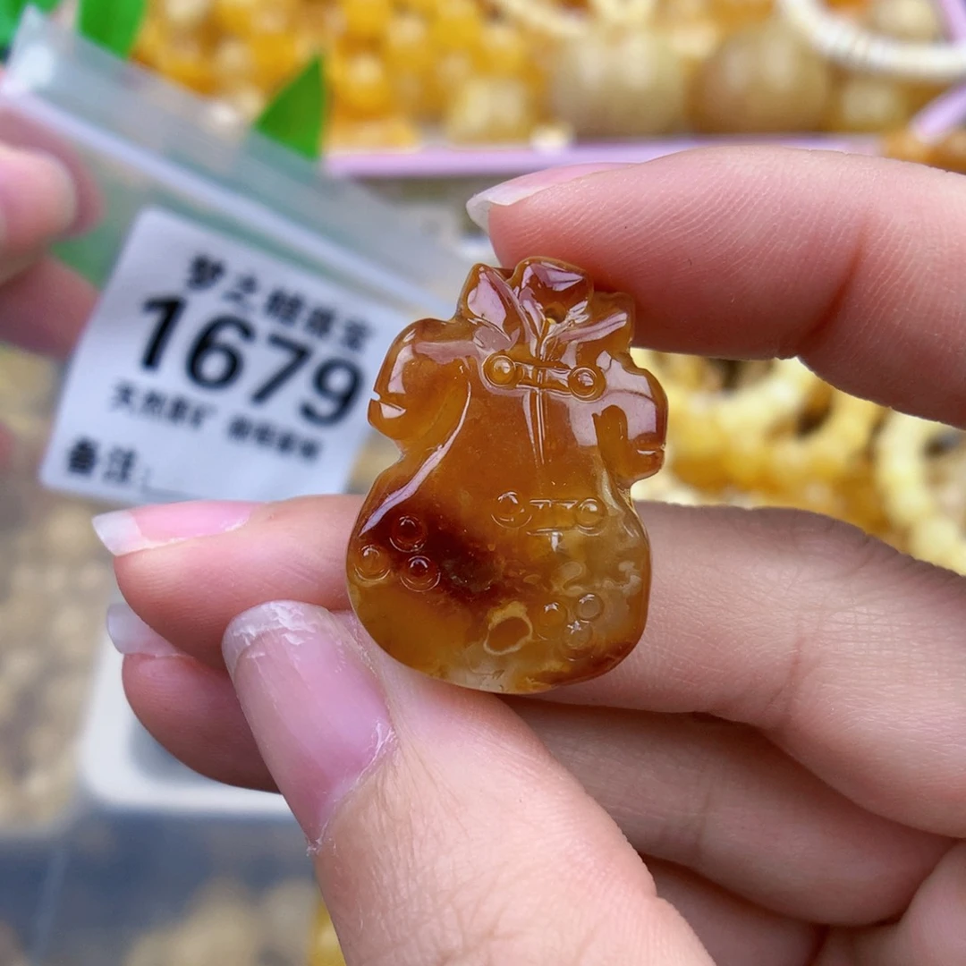 未镶嵌琥珀裸石28.8