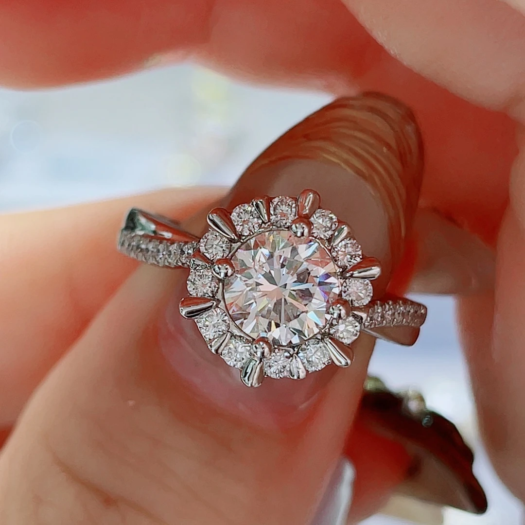 实验室培育钻石铂Pt950镶嵌1ct 重金扭壁戒指 14号