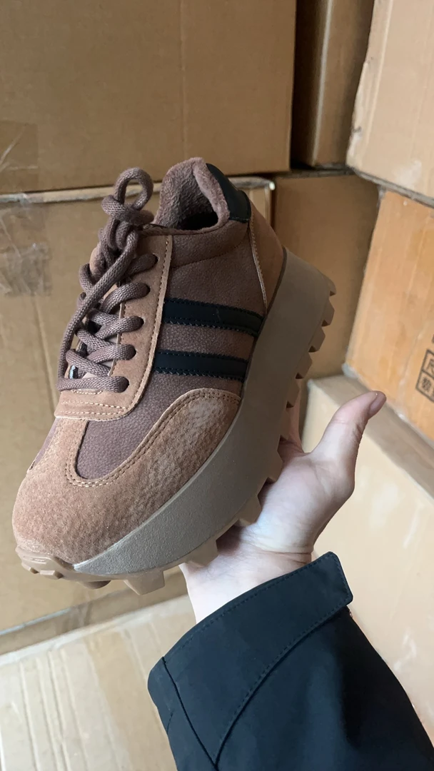 时尚女鞋百搭潮款女士