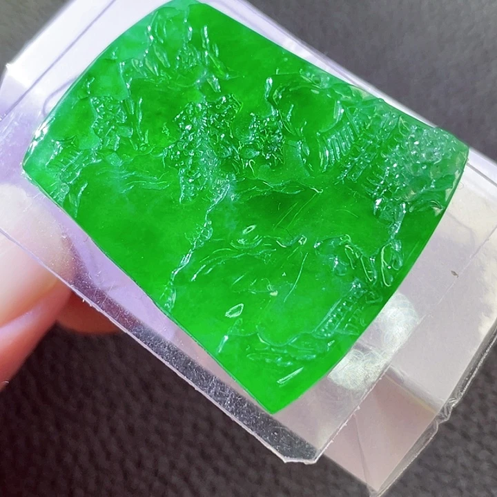 定制翡翠未镶嵌翡翠