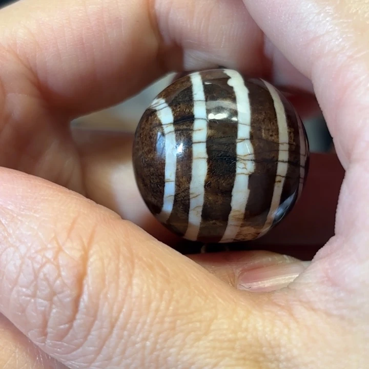 琉璃颈饰琉璃单珠