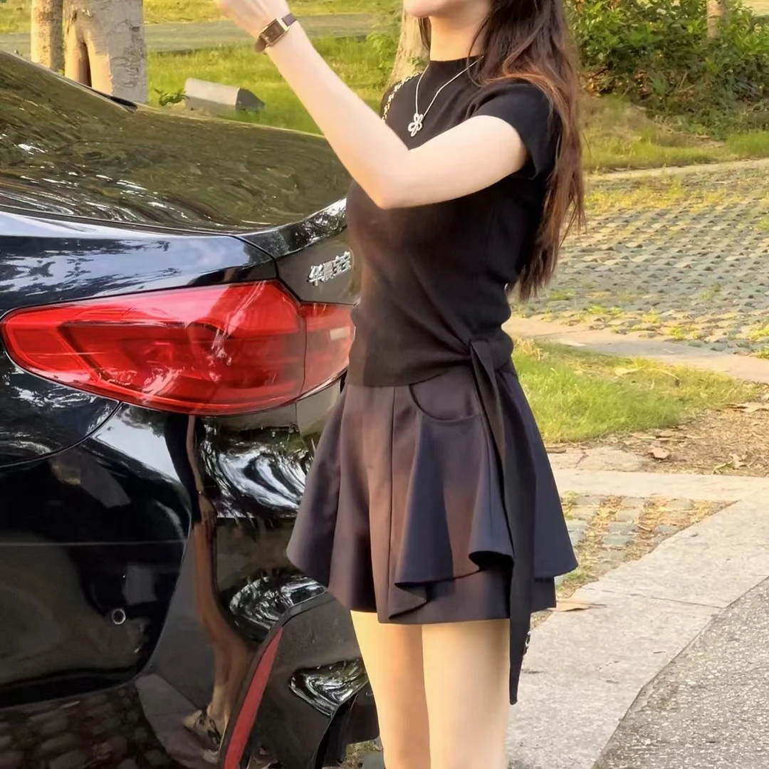 2025夏季轻盈透气百搭显瘦半身裤裙气质裙裤休闲花边短裤女