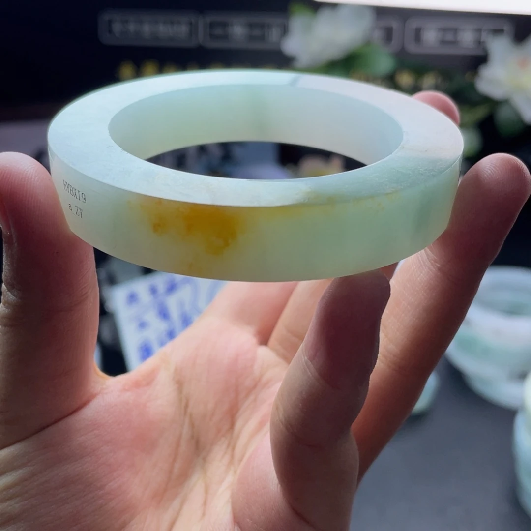 定制翡翠翡翠未镶嵌小*?