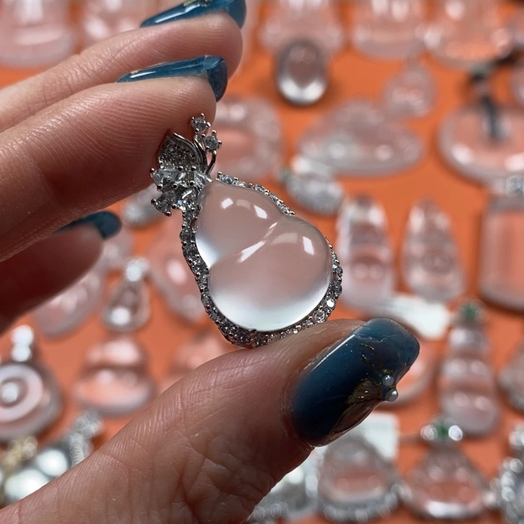 石英质玉银S925镶嵌颈饰黑钢无棉葫芦