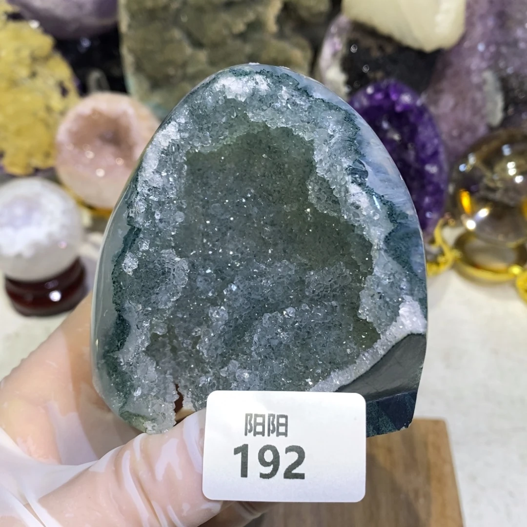 未镶嵌紫晶大型摆件（非配饰）