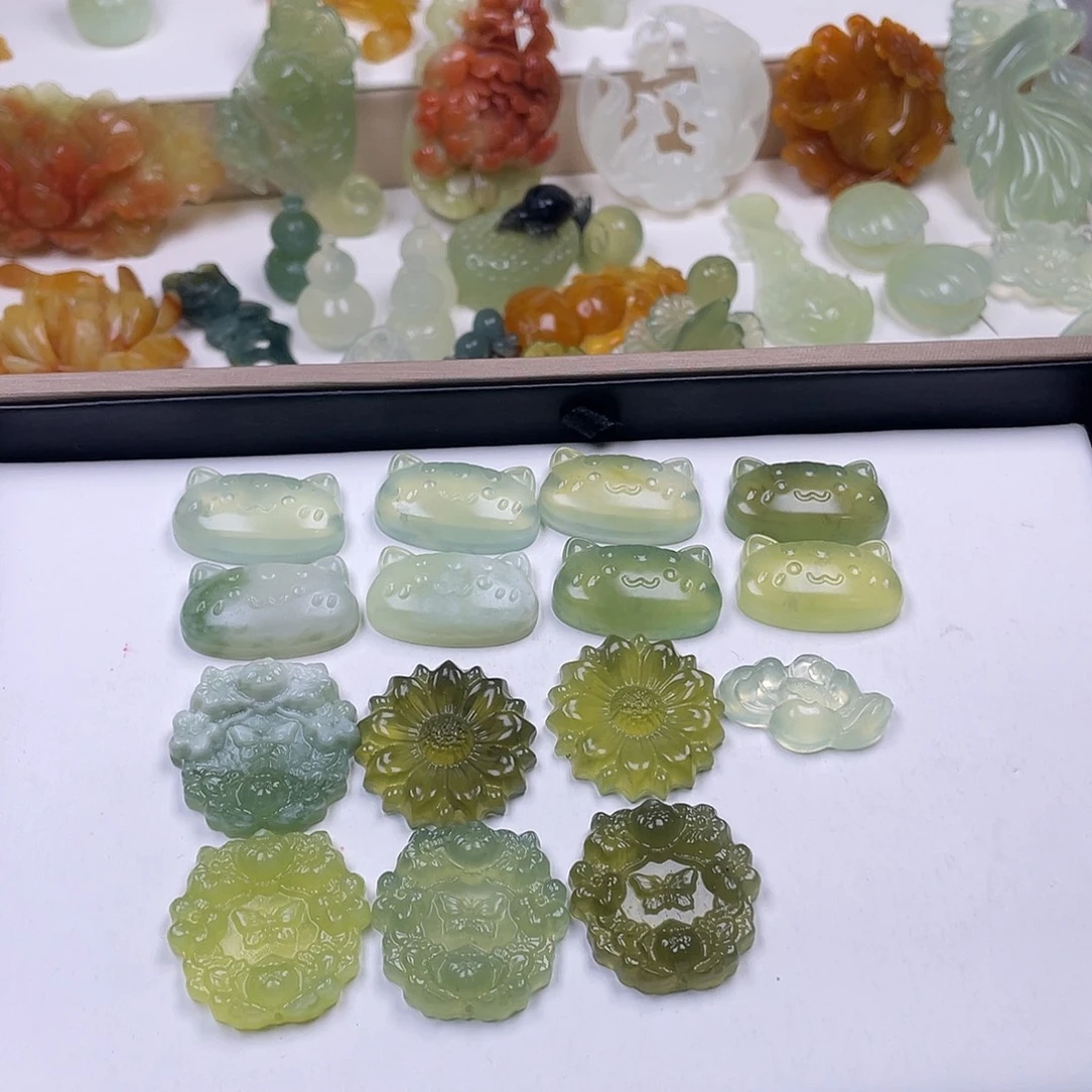 玄***归蛇纹石玉未镶嵌颈饰