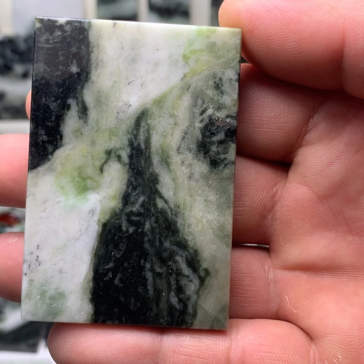 独山玉未镶嵌颈饰L****n