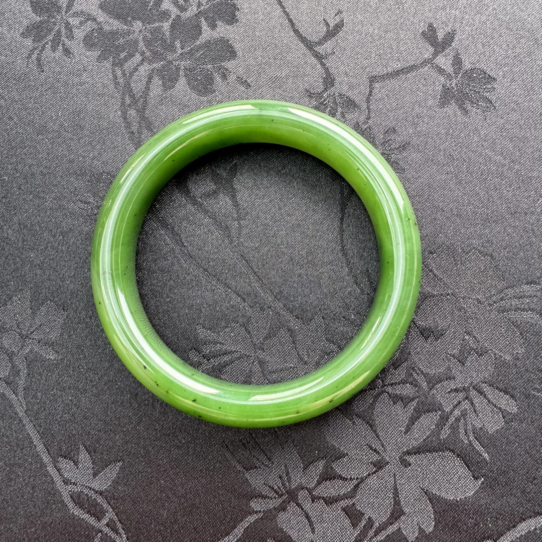 天然高品质俄碧 精美碧绿 和田玉碧玉正装 F213