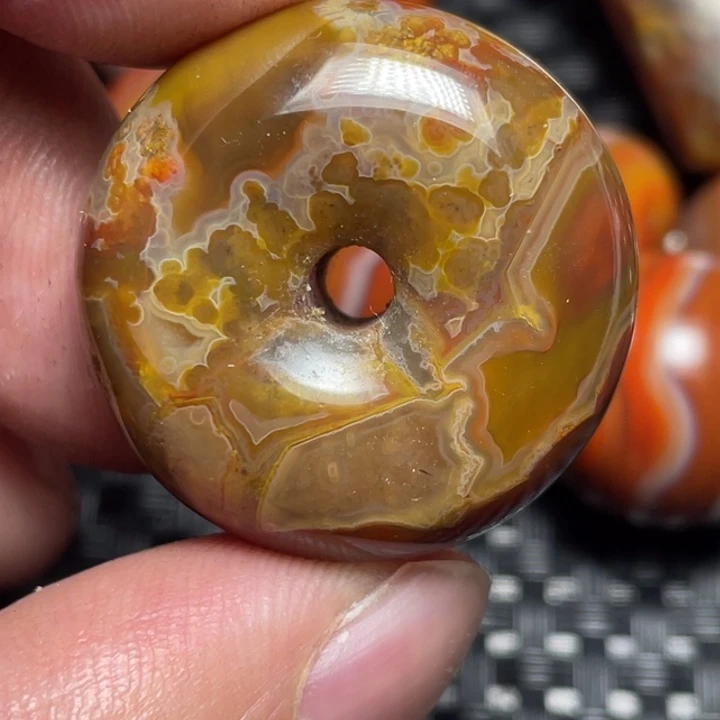 泰***然玛瑙/玉髓未镶嵌玛瑙