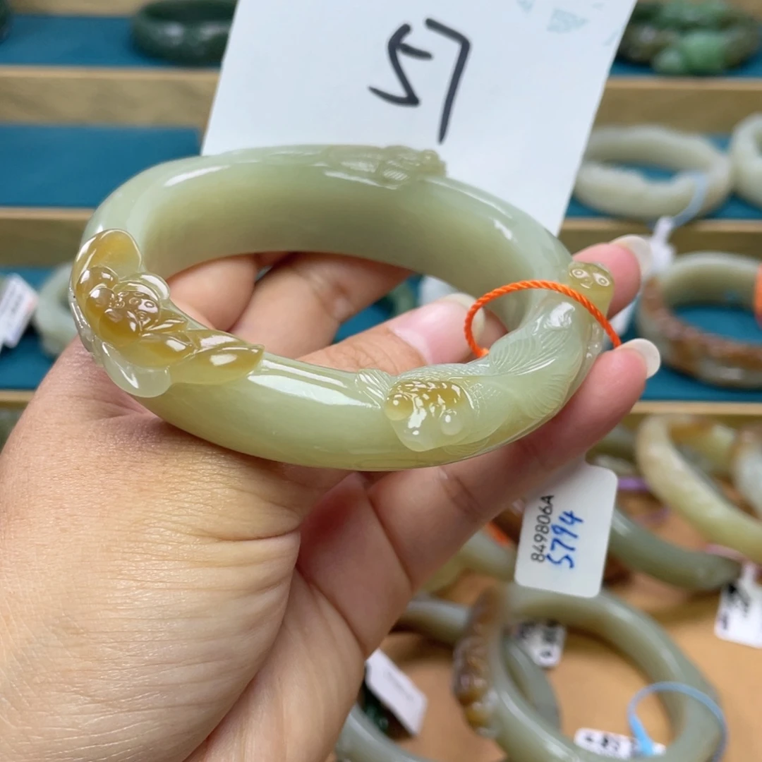 未镶嵌手镯和田玉圈口62