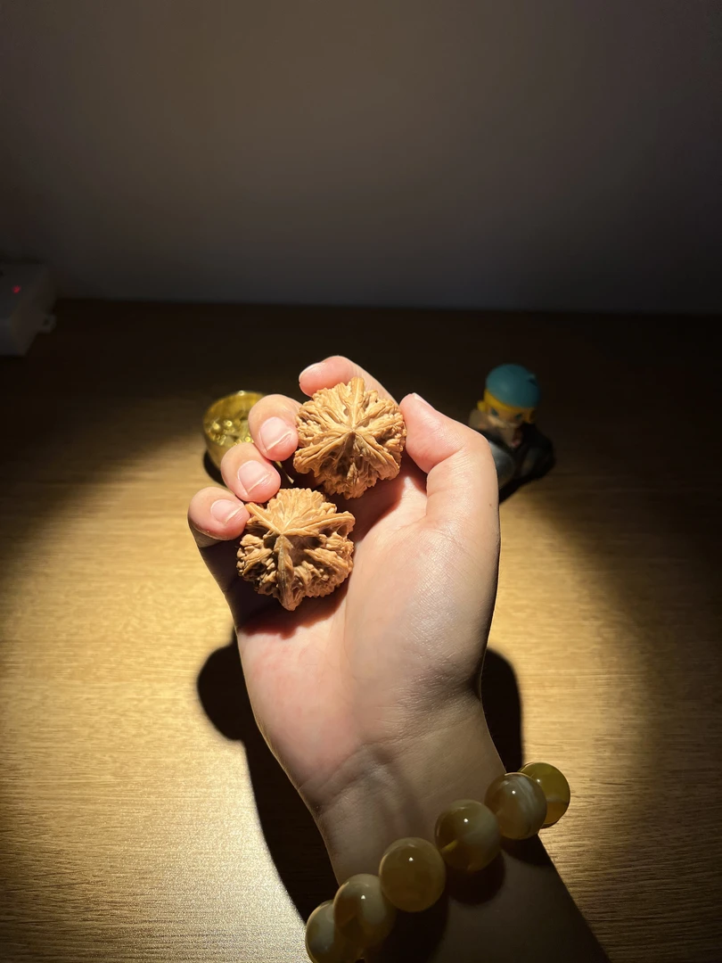 精品文玩核桃三棱四棱异形选拍