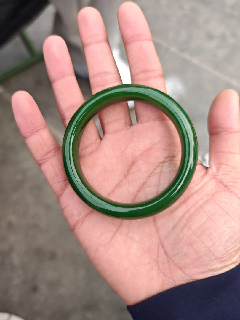 和田玉手镯高端奢华款
