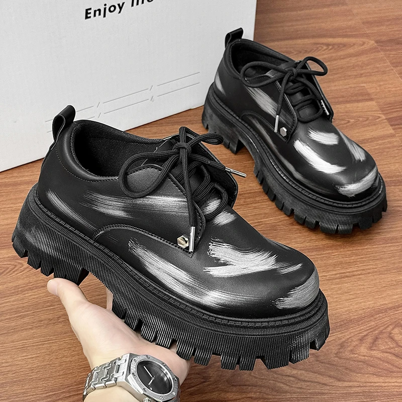 2025秋冬季新款复古板鞋男潮流百搭港风厚底男鞋子潮鞋休闲德比鞋