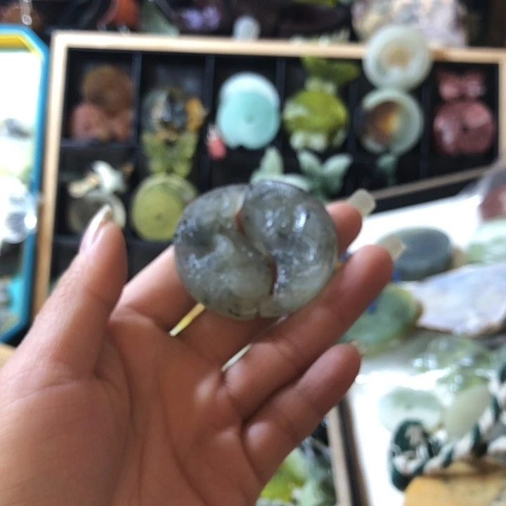 岫玉未镶嵌岫玉挂件