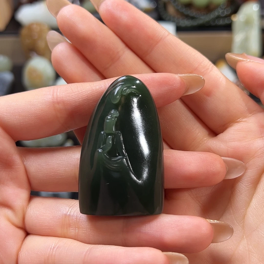 和田玉颈饰未镶嵌三**汇