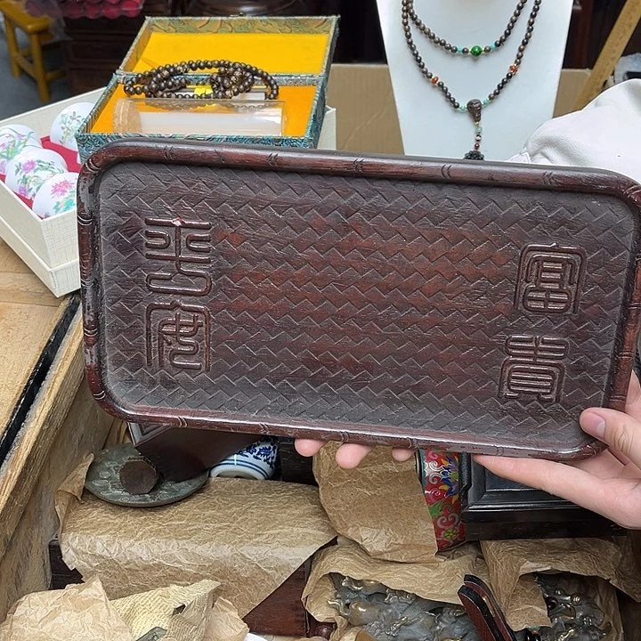 大叶紫檀（黑酸枝木类）