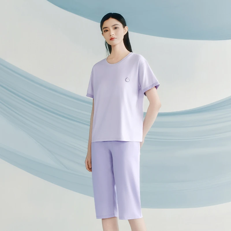 三枪莫代尔带胸垫睡衣女春夏简约透气爽滑短袖中裤家居服Q80208D