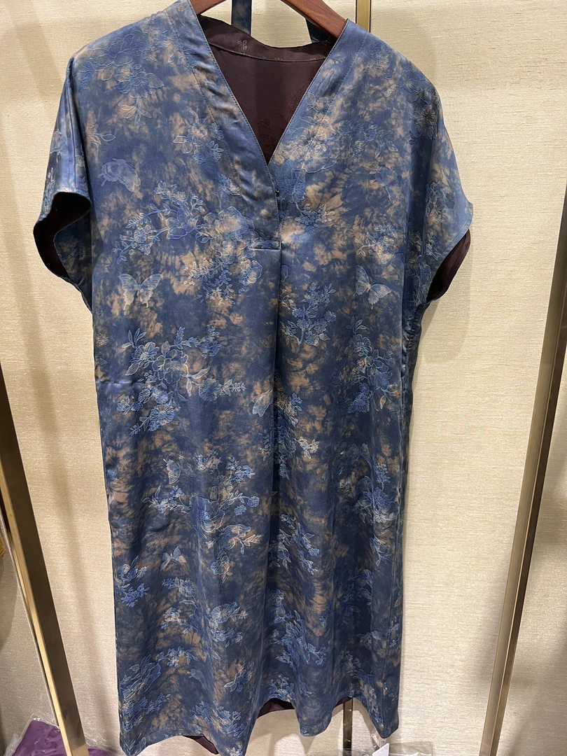 100%桑蚕丝 缎面提花红玫瑰花罗双穿连衣裙(8250)蓝玫瑰