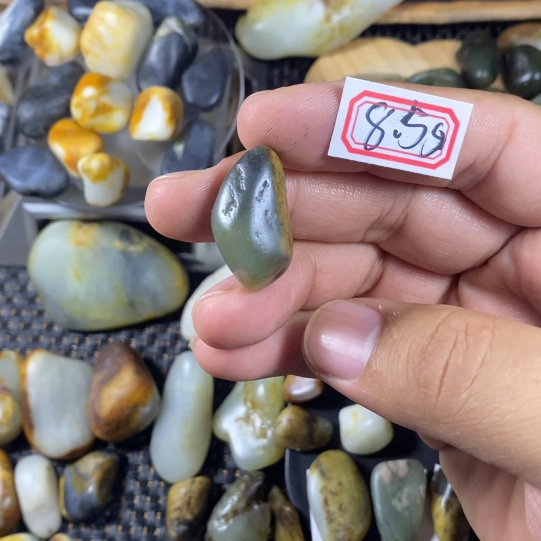 和田玉（糖玉）未镶嵌挂件