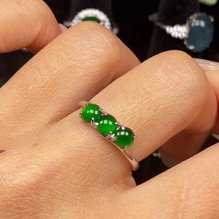 翡翠戒指未镶嵌戒指