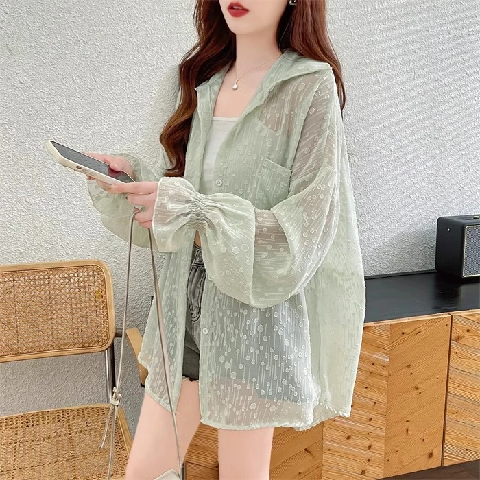 户外冰丝雪纺防晒衣女夏季2025新款透气薄款宽松韩版洋气衬衫外套