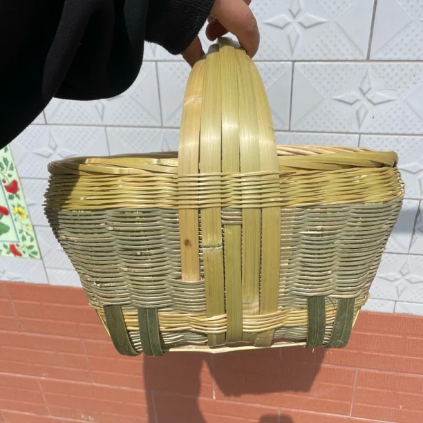 青皮骨架款半挂青小篮子手工竹子编制约60个鸡蛋