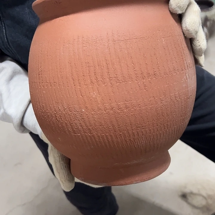 高度24厘米口19厘米