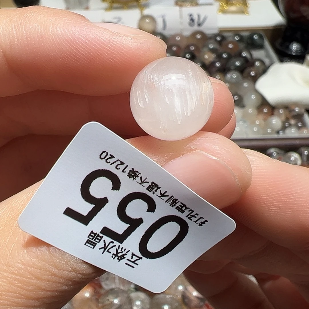 未镶嵌水晶珠宝半成品