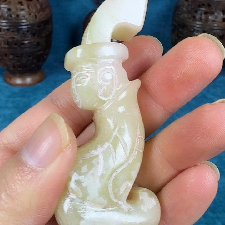 和田玉（糖玉）未镶嵌挂件