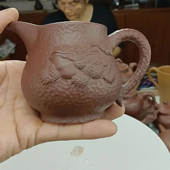 茶壶紫砂工作人员