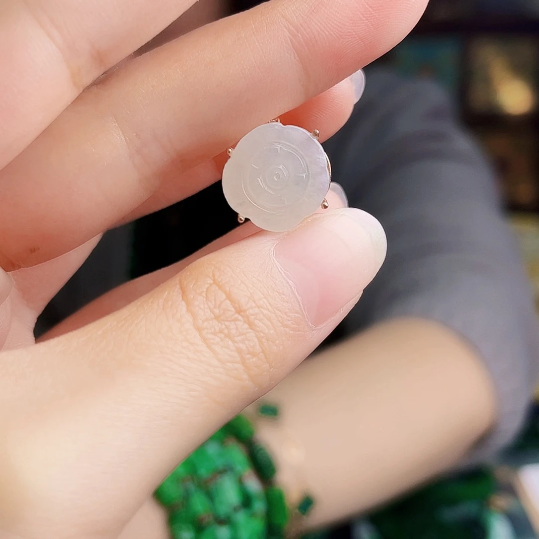 颈饰银S925镶嵌翡翠多样性