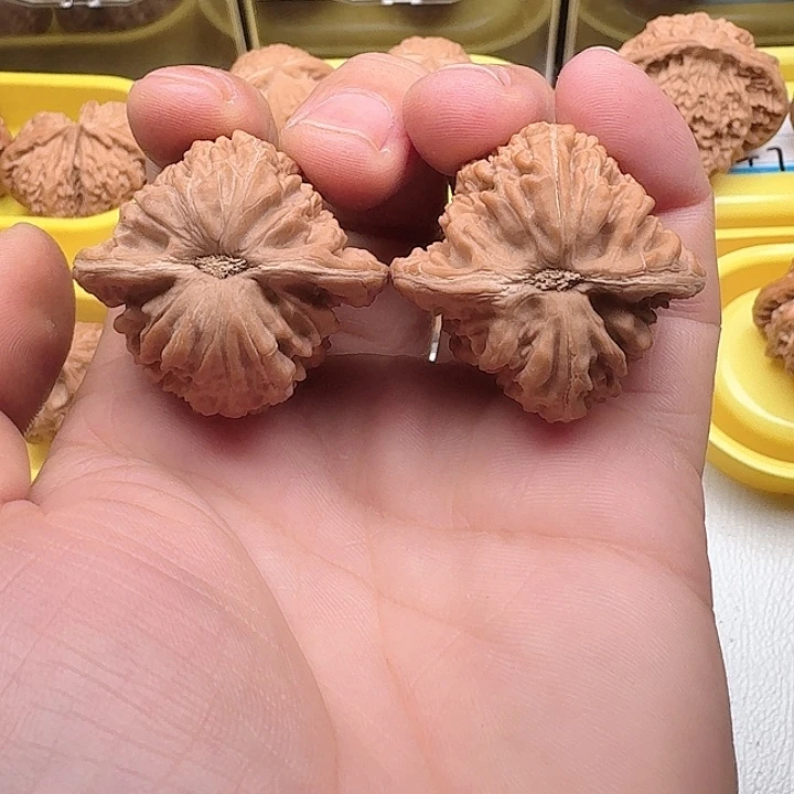 文玩核桃把件四座楼