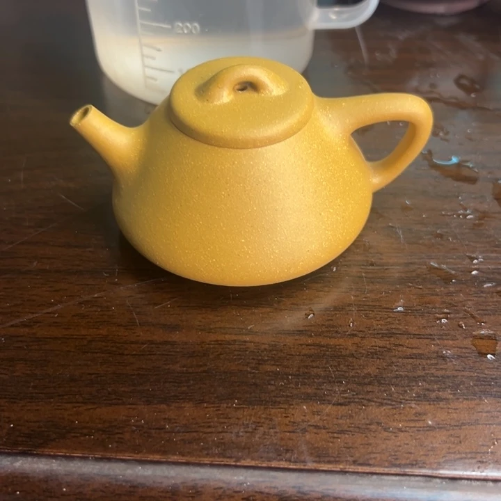 紫砂茶壶黄金段120cc. 小子冶