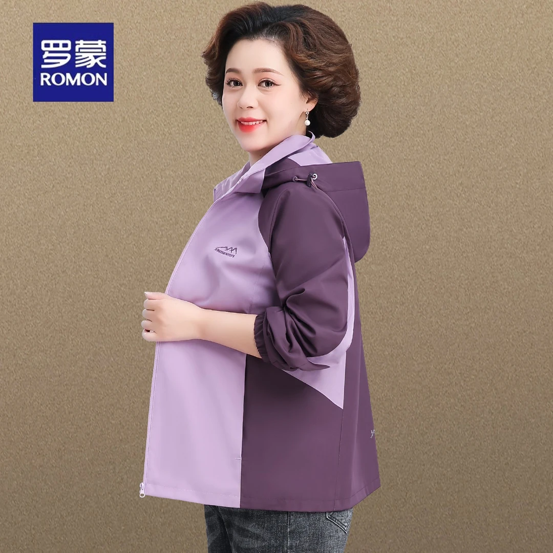 罗蒙冲锋衣外套女2025新款50岁妈妈秋装品牌风衣宽松中年妇女上衣