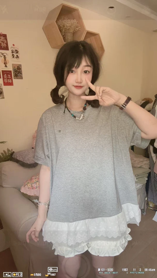 【灰色幽默】森系甜美可爱宽松遮肉显瘦气质刺绣拼接袖T恤