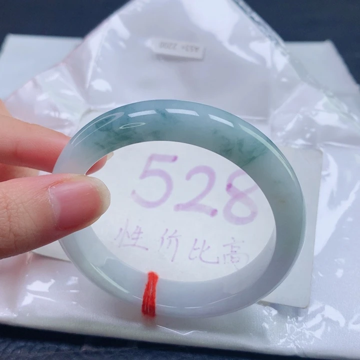 翡翠未镶嵌手镯圈口5354