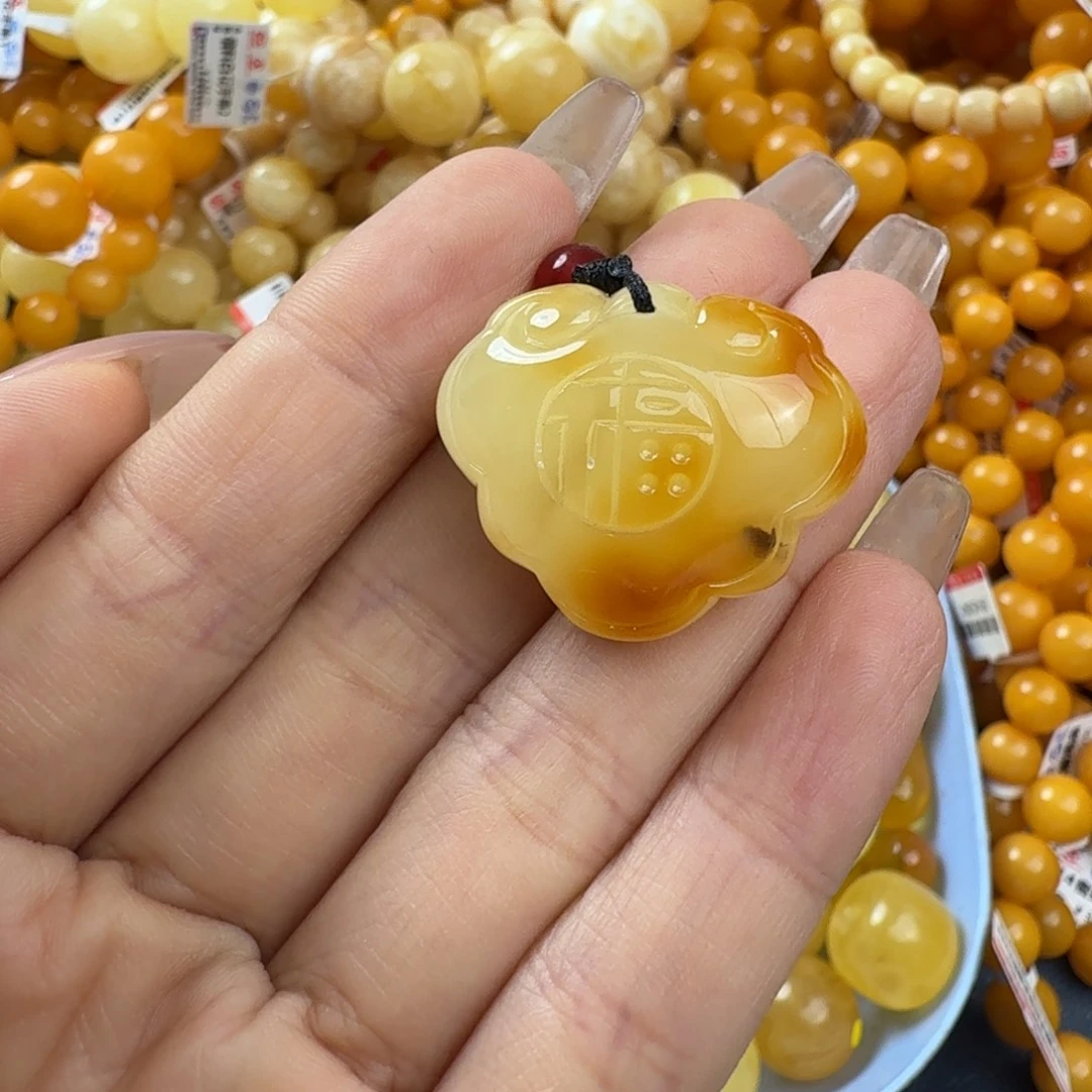 琥珀未镶嵌珠宝奇石