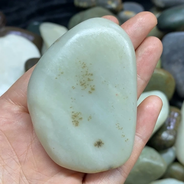 未镶嵌和田玉（糖玉）挂件