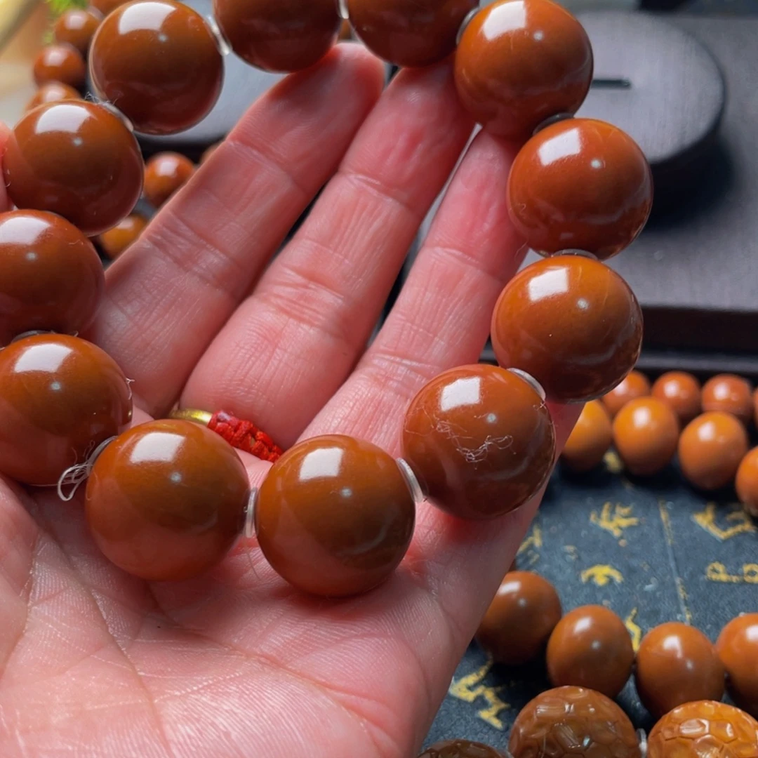 金***鸡吊坠橄榄核橄榄1.95